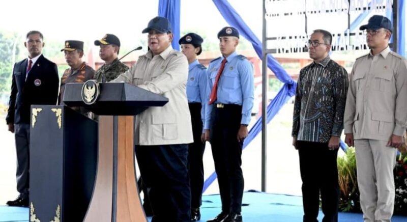 Presiden Prabowo Subianto menyampaikan sambutannya pada peresmian SMA Taruna Nusantara Kampus Malang di Provinsi Jawa Timur, pada Selasa, (13/01/2026). (foto ; istimewa).