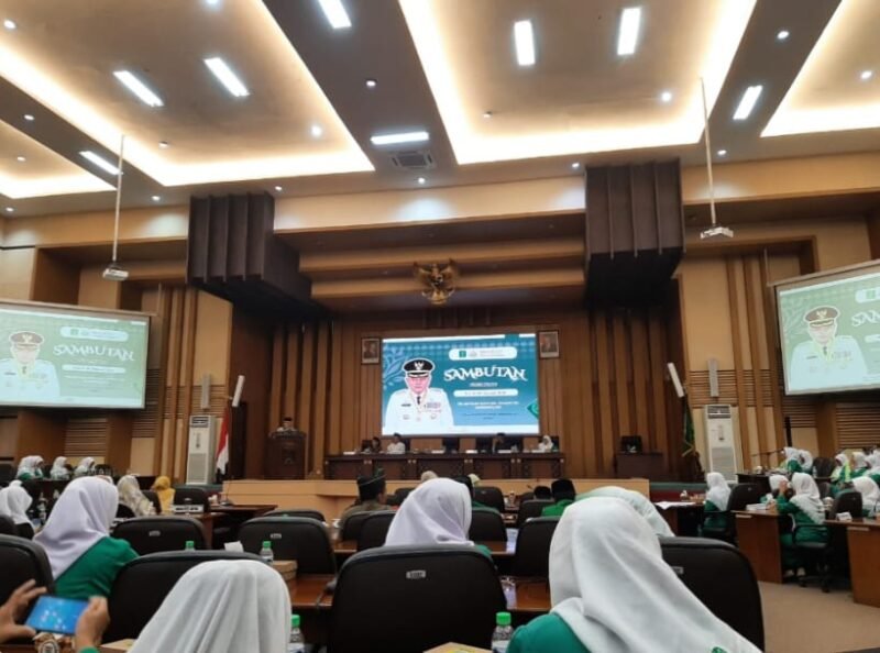 Pelantikan serentak pengurus Pimpinan Anak Cabang (PAC) dan Pimpinan Ranting Fatayat NU se-Kecamatan Gondanglegi di Gedung DPRD Kabupaten Malang, Minggu (25/01/2026). (Foto : Istimewa).