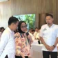 Wakil Kepala BGN bidang Komunikasi Publik dan Investigasi Nanik Sudaryati Deyang (tengah) pada pertemuan bersama kepala SPPG se-Kabupaten Banyuwangi, Jawa Timur, Sabtu (26/1/2026 - Poto Istimewa).