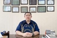 Ketua DPD IKADIN Jatim, Leo A Permana, S.H., M.Hum, menyatakan dukungan posisk Polri untuk tetap berada langsung di bawah otoritas Presiden RI. (Foto : Kim)