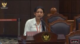 Eva saat menjadi saksi di Mahkamah Konstitusi.
(Poto Istimewa)