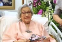 Perayaan hari ulang tahun (HUT) Ke-100 istri mantan Kapolri Jenderal (Purn) Hoegeng Iman Santoso, Meriyati Roeslani atau Meriyati Hoegeng, di Depok, Jawa Barat, Senin (23/6/2025). (Dock Divisi Humas Polri)