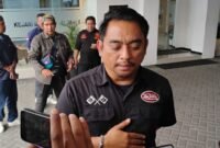 Kasi Intel Kejari Batu, Wisnu Sanjaya, S.H., M.H saat tengah diwawancarai awak media. Foto ( Ist)