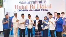 Abah Makhrus resmi terima SK Kepengurusan DPD PAN Kabupaten Malang dari DPW beberapa waktu lalu. Foto (Kim)